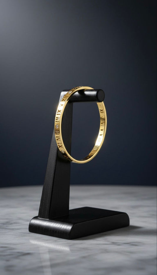 ✨ Elegant Roman Numeral Bangle Bracelet