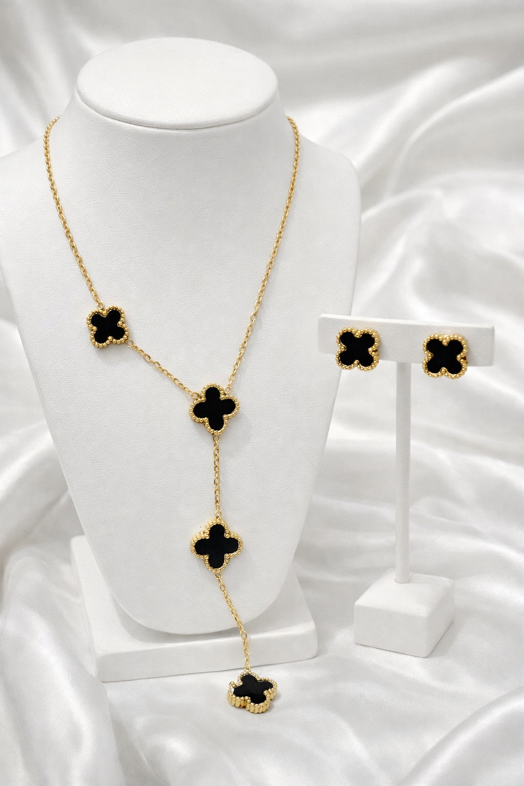 Elegant Black Clover Necklace & Earrings Set – Gold Tone