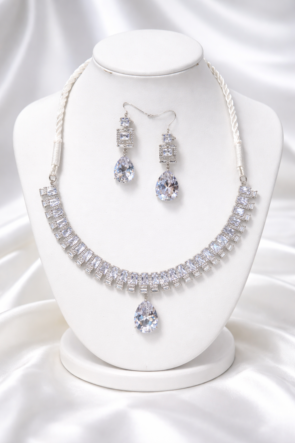 Elegant Clear Crystal Necklace & Earrings Set